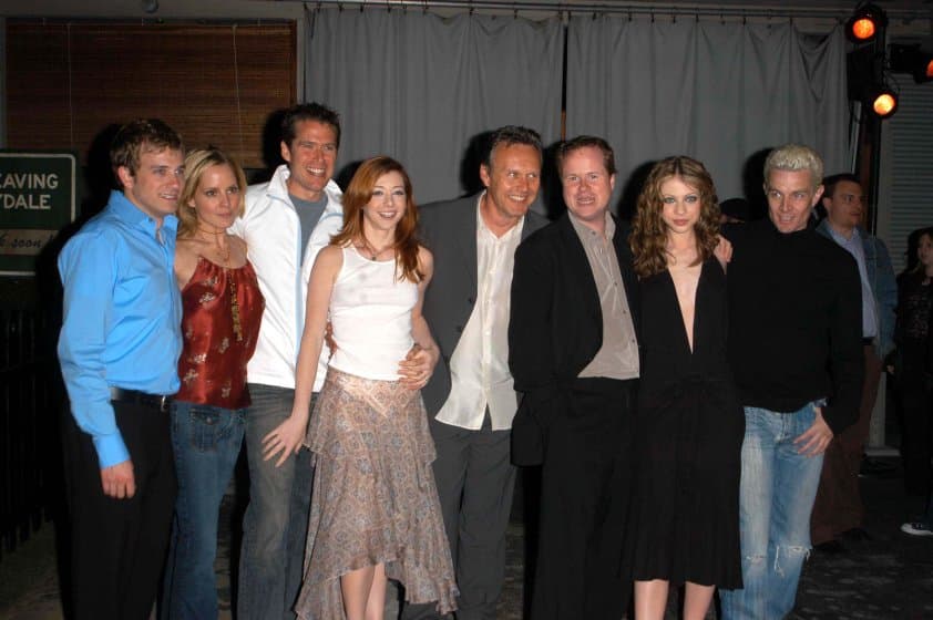 Buffy the Vampire Slayer dizisinin oyuncu kadrosu (arşiv görüntü — bölümden bir kare değildir)