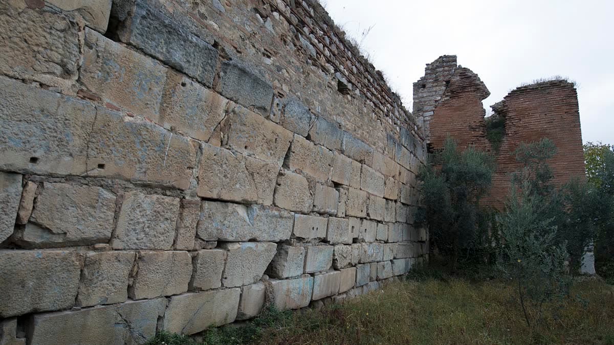 İznik'in UNESCO Dünya Mirası Geçici Listesi'ndeki tarihi surları (arşiv görüntüsü)