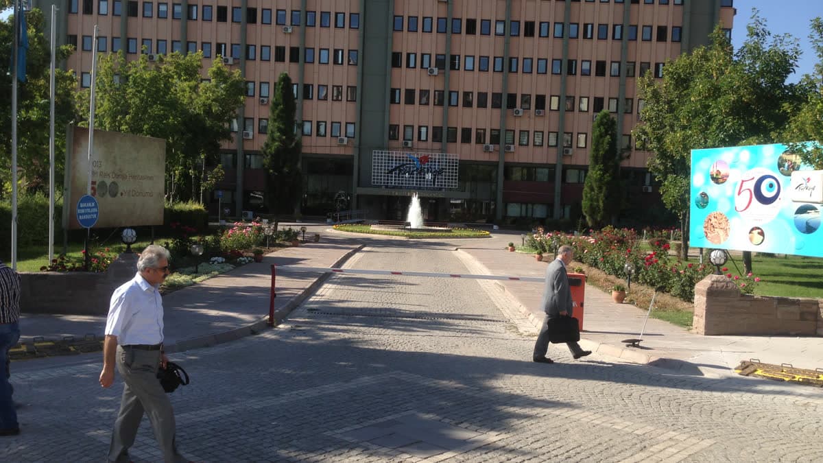 Kültür ve Turizm Bakanlığı binası (Ankara) — Coşkun Yılmaz'ın Bakan Yardımcılığına atanması
