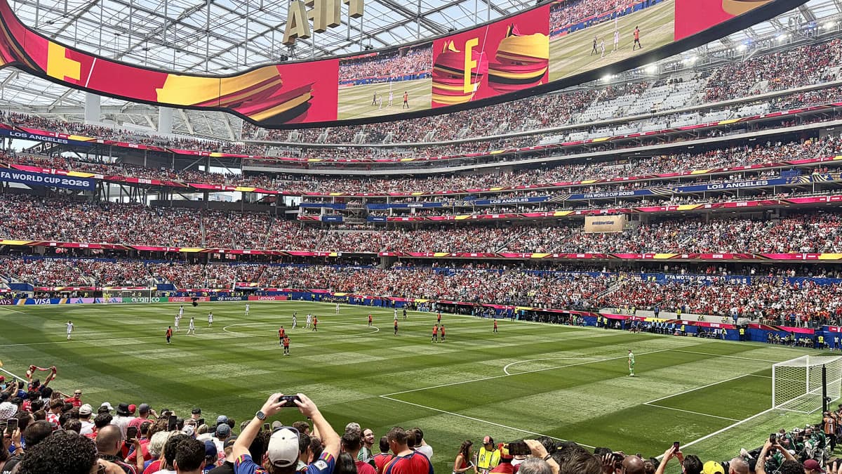 2026 FIFA Dünya Kupası'nda taraftarlarla dolu bir stadyum — Los Angeles