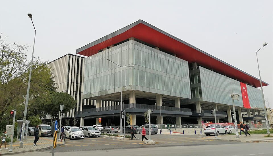 Gürsel Aksel Stadyumu (Göztepe Stadyumu)