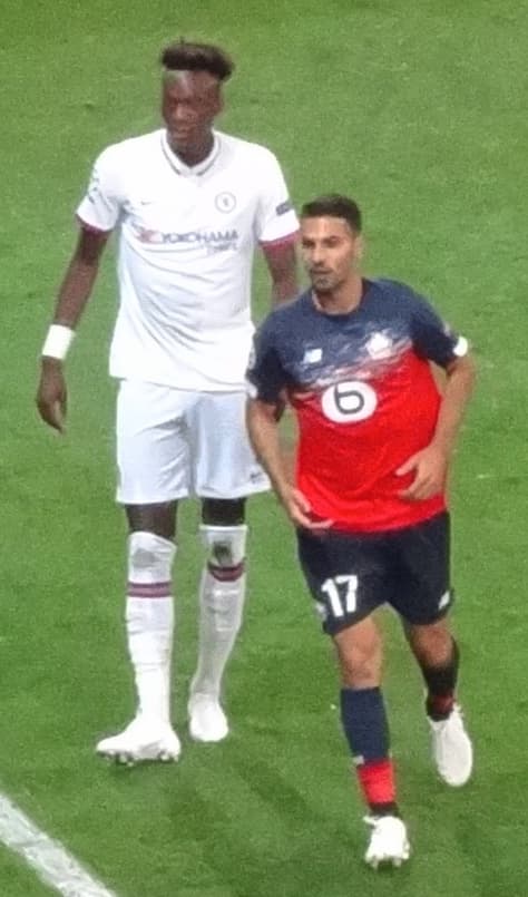 Zeki Çelik, Lille formasıyla bir maçta (arşiv)