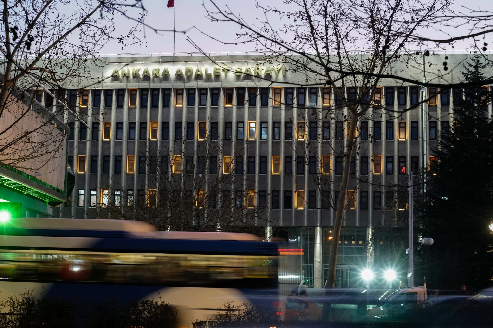 Bir Türk adliye binası (temsilî görsel) — Kurtlar Vadisi senaristleri Silivri Adliyesi'nde tanık sıfatıyla ifade verdi