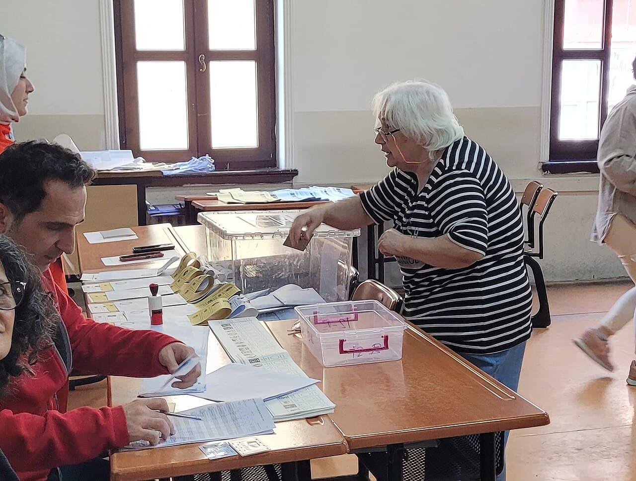 Seçim sandıkları temsilî görseli — PİAR Temmuz 2026 anketi partilerin oy oranlarını açıkladı