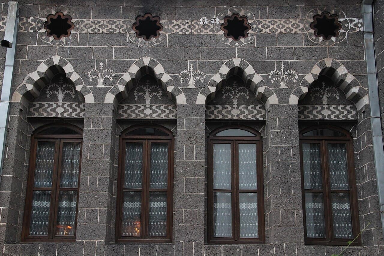 Diyarbakır’dan bir görünüm (temsilî) — Büyükşehir Belediyesi Eş Başkanı Doğan Hatun istifa etti