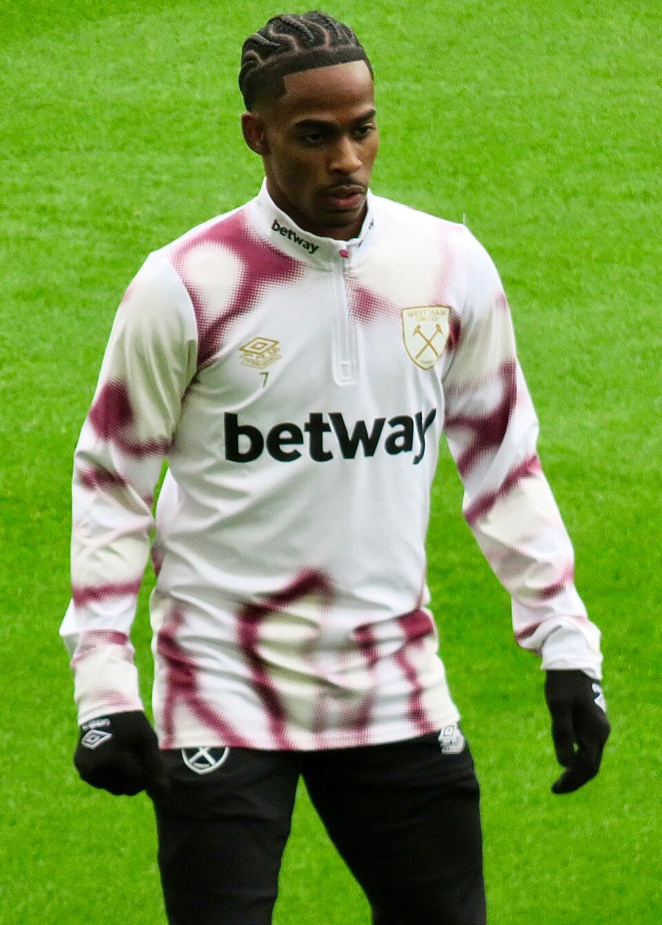 Crysencio Summerville, West Ham United ısınma formasıyla (2024 arşiv görüntüsü)