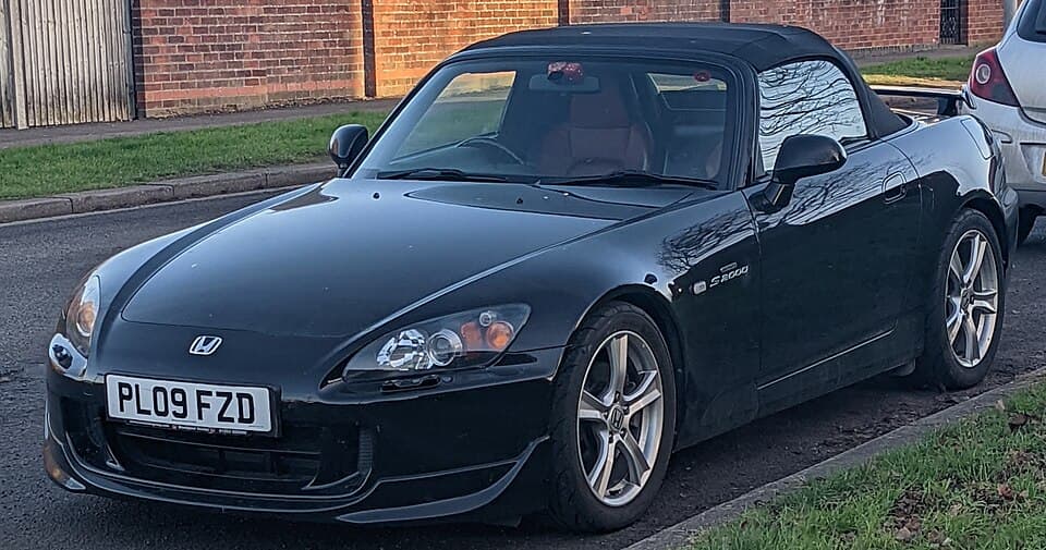 Orijinal Honda S2000 roadster, 2009 model yılı (render değil, gerçek araç) — arşiv fotoğrafı