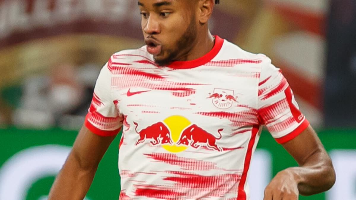Christopher Nkunku sahada — Galatasaray'ın gündemindeki oyuncuyu gösteren arşiv görseli