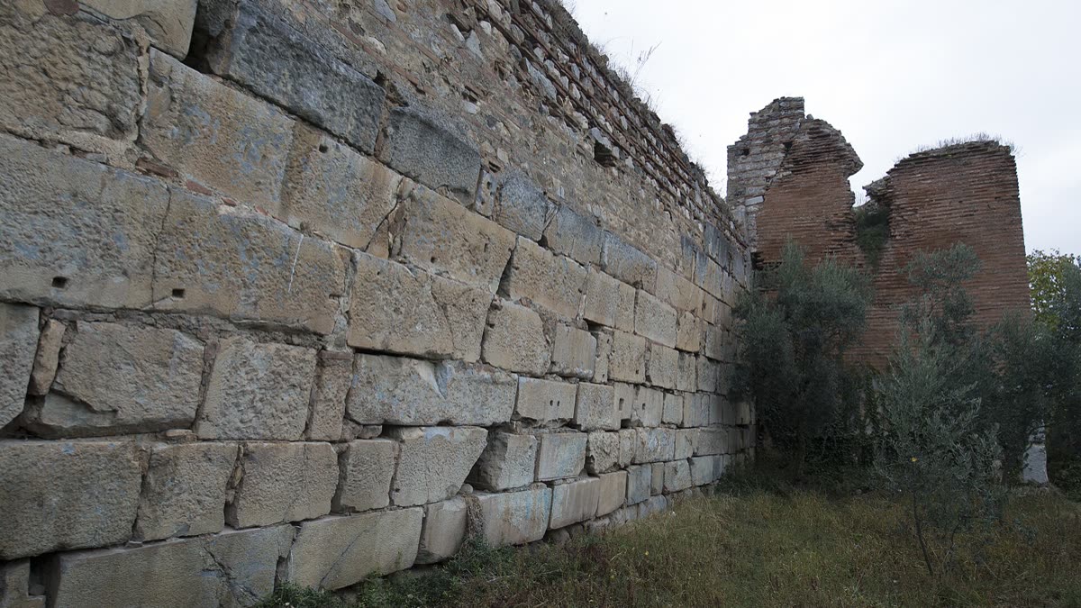 İznik'in UNESCO Dünya Mirası Geçici Listesi'ndeki tarihi surları (arşiv görüntüsü)